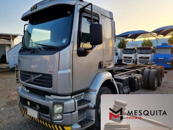 VOLVO VM260 08/08