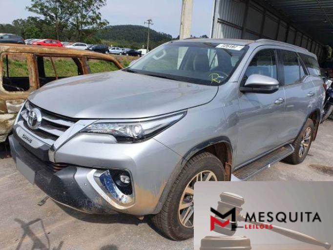 TOYOTA HILUX SW4 19/20