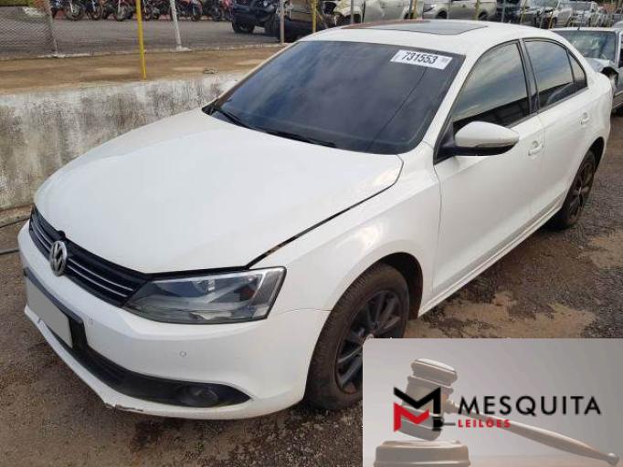 VOLKSWAGEN JETTA 13/13