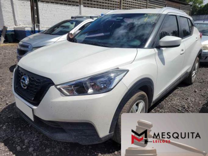 NISSAN KICKS 20/20