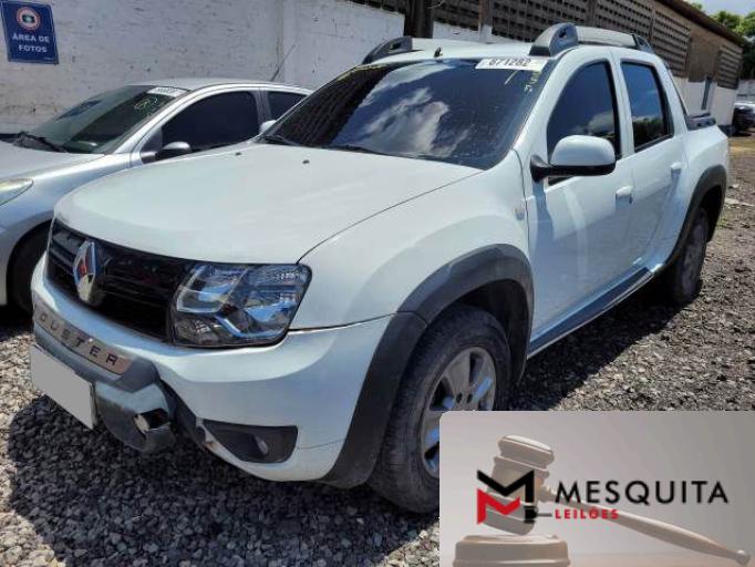 RENAULT DUSTER 20/20