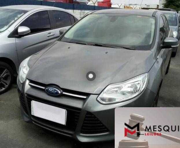 FORD FOCUS SEDAN 13/14